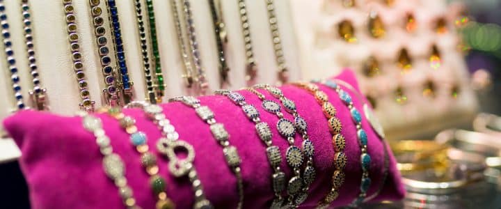 Pourquoi les bracelets en argent sont-ils un incontournable de la bijouterie ?