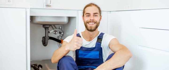 Comment sélectionner le plombier idéal pour des réparations durables en cas de plomberie défectueuse ?