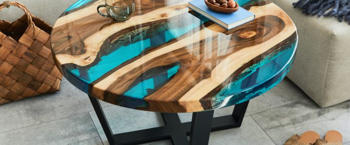 Les tables rivières en époxy : une façon écologique de décorer votre maison